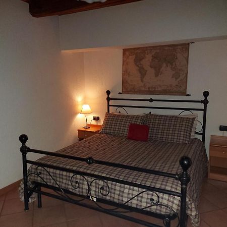 La Taverna Alloggio Ad Uso Turistico - Vda -Sarre - Cir- 0073 Αόστα Εξωτερικό φωτογραφία
